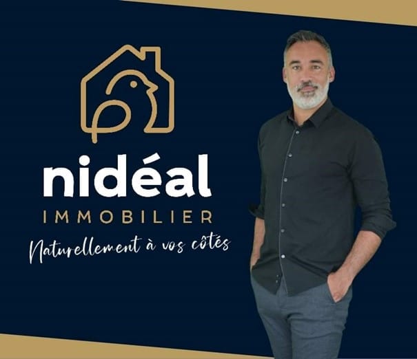 Logo avec homme, Nidéale Immobilier