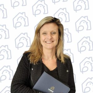 Alexandra, mandataire immobilier